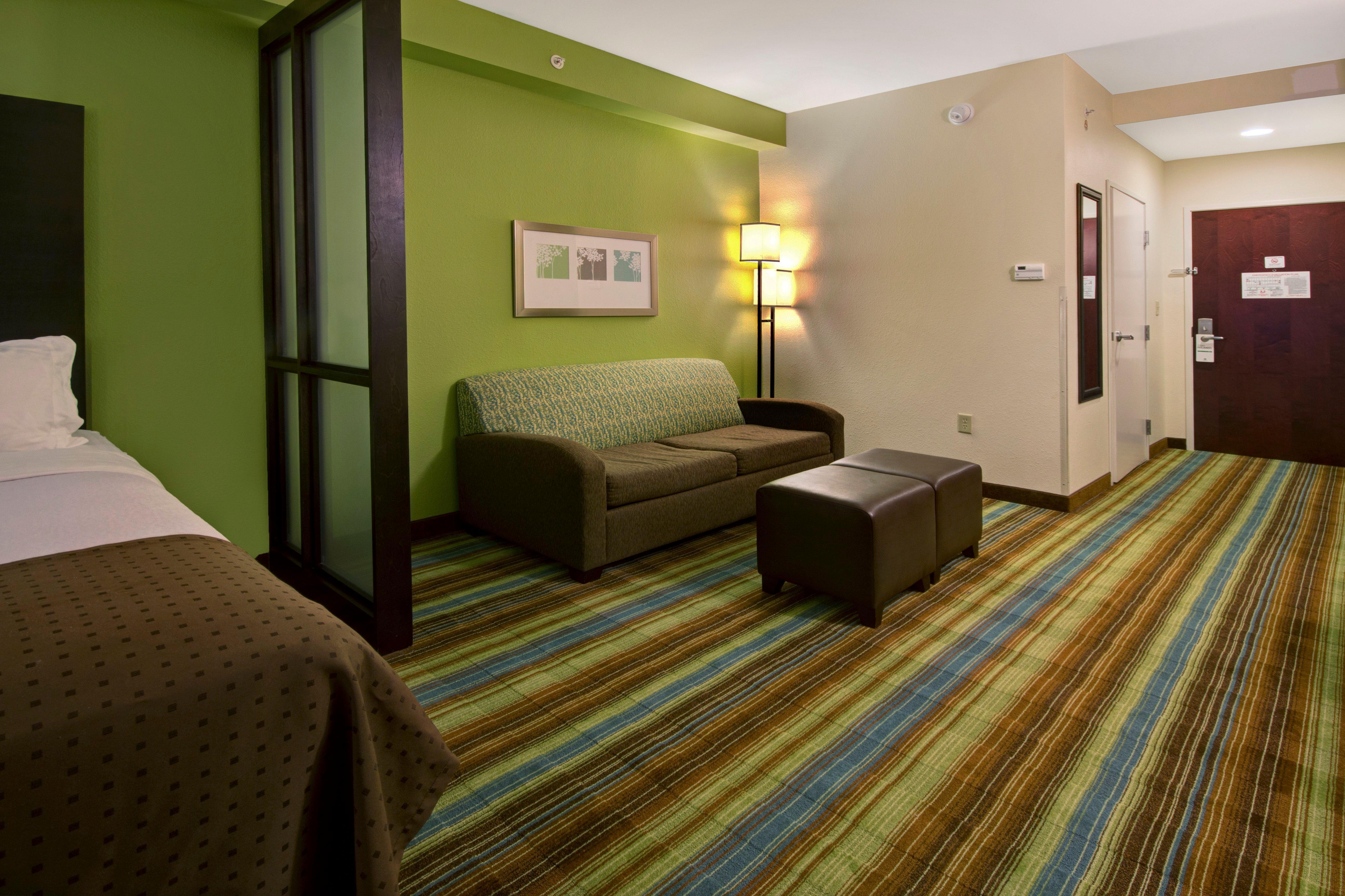 Holiday Inn Christiansburg Blacksburg By Ihg Екстериор снимка
