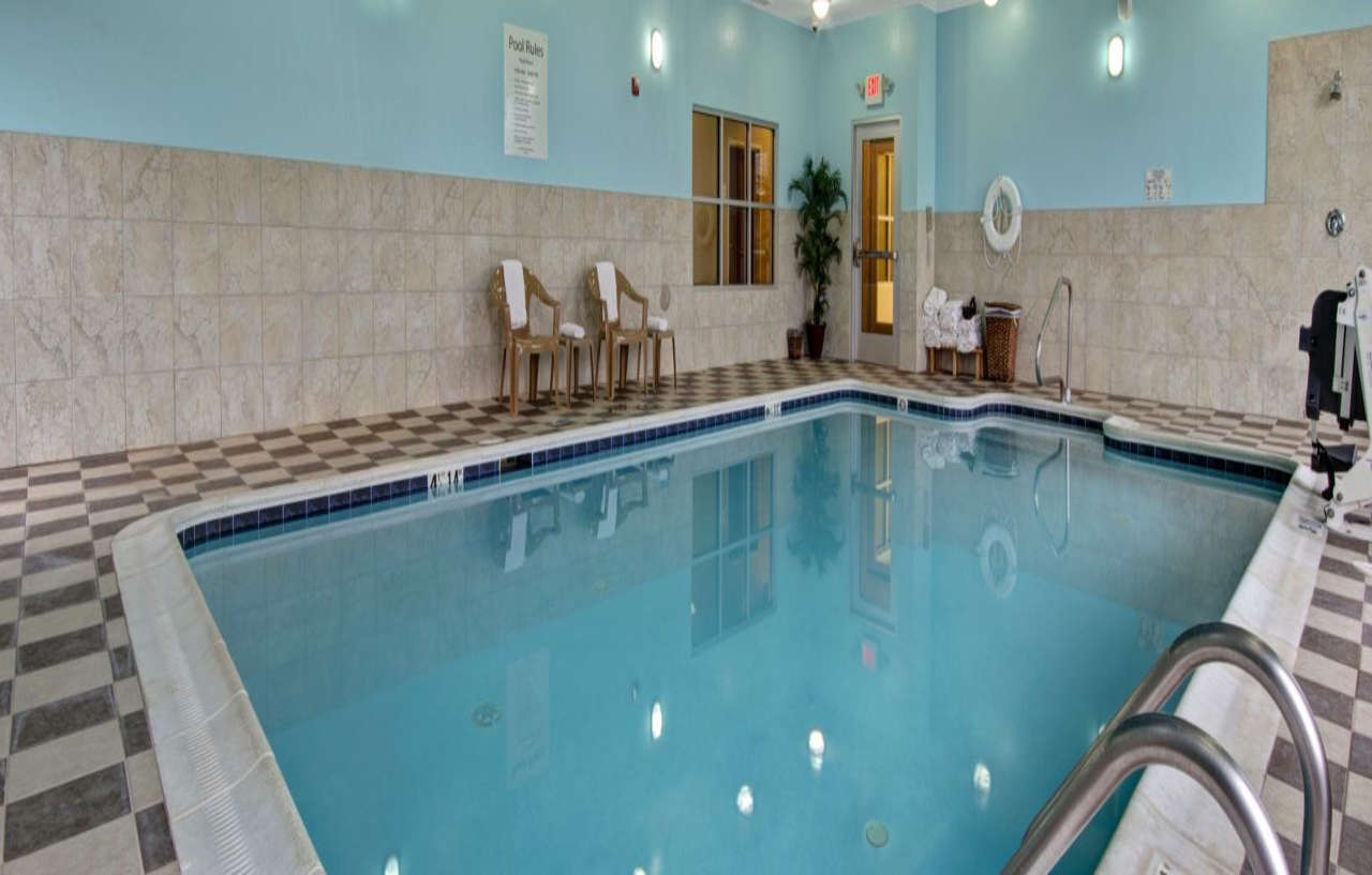 Holiday Inn Christiansburg Blacksburg By Ihg Екстериор снимка